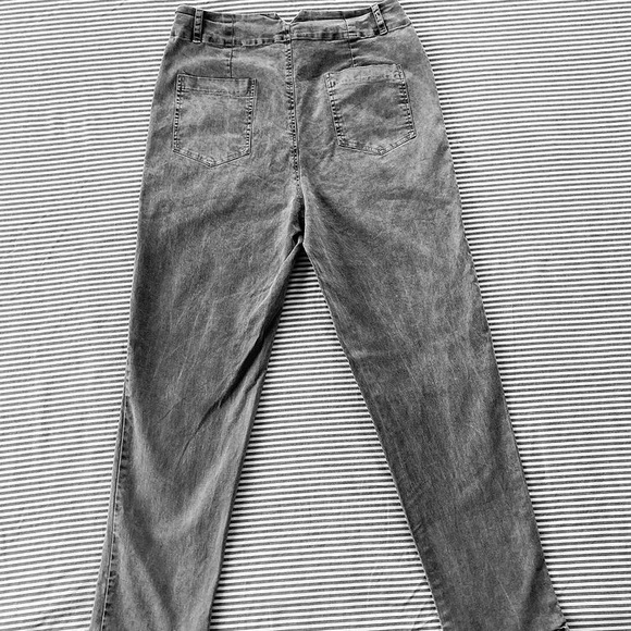Amadi Grey Jeans - Picture 3 of 3